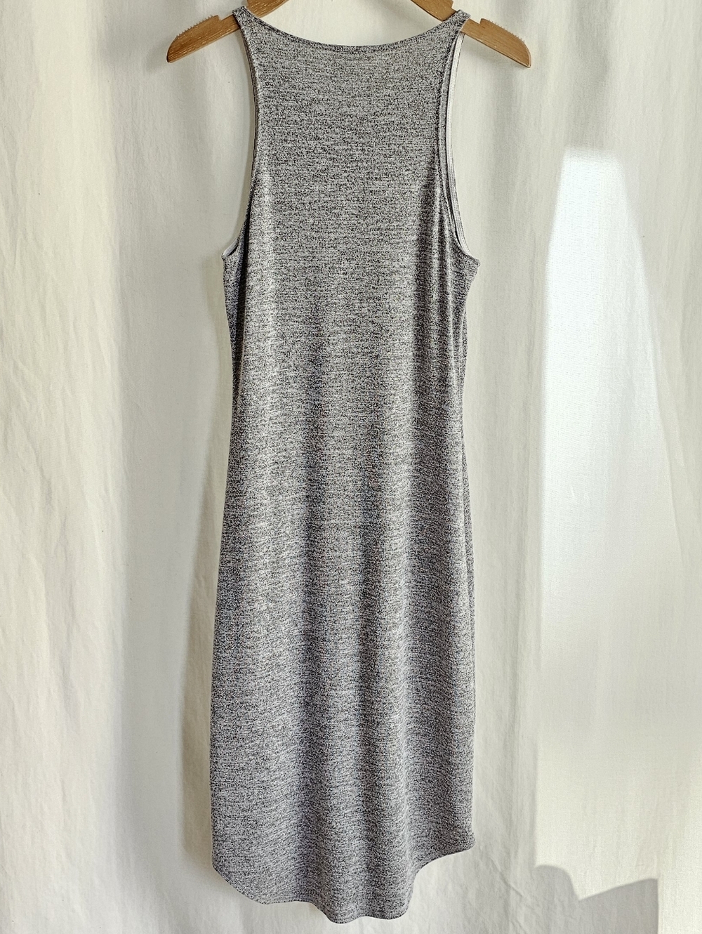 Aritzia Wilfred Free Heather Grey Sleeveless Knit Midi Dress - Picture 6 of 16
